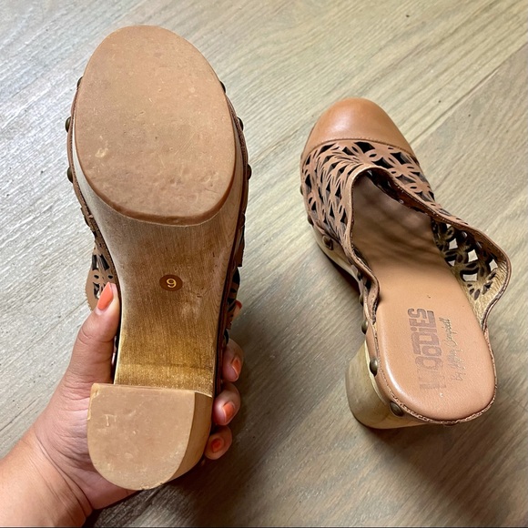 Jeffrey Campbell Cayenne Laser Cut Clogs - Size 9 - Picture 7 of 8